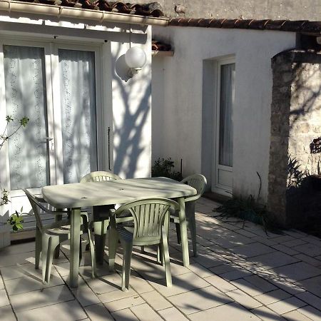 Maison Charmante A Sainte-Marie-De-Re Avec Terrasse Zewnętrze zdjęcie