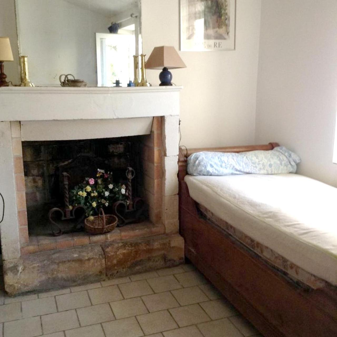 Maison Charmante A Sainte-Marie-De-Re Avec Terrasse Zewnętrze zdjęcie